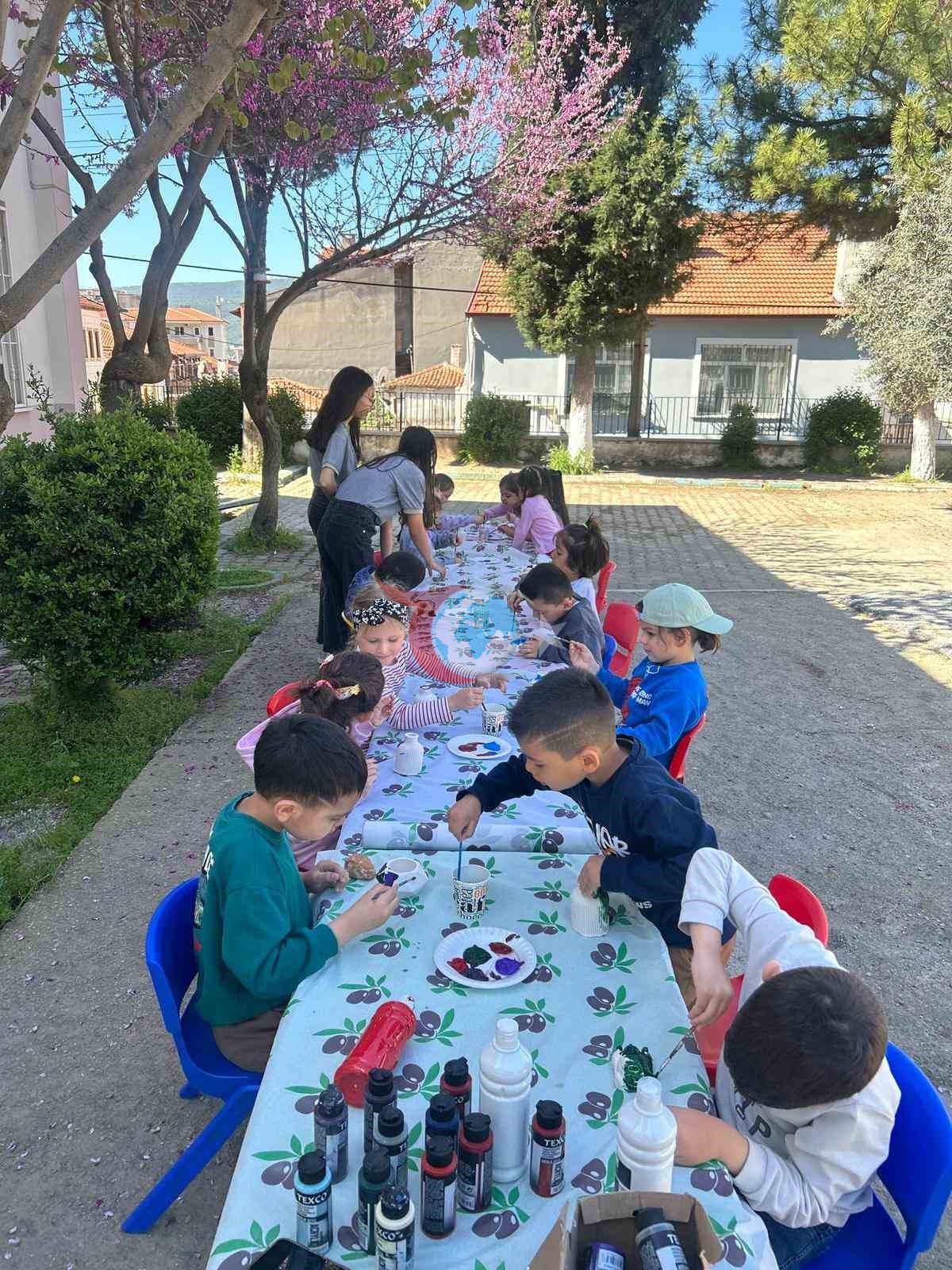 Menteşe’de gönüllü gençlerden örnek etkinlik