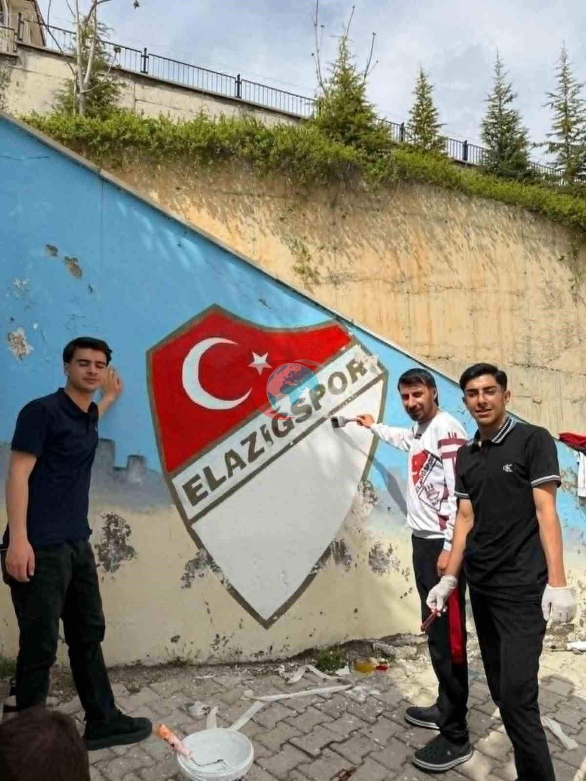 Lise öğrencilerinden Elazığspor’a destek