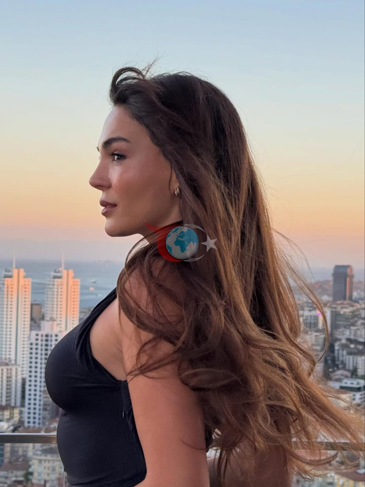 Ebru ลahin'den Sosyal Medyada ฤฐlgi Gรถren Pozlar