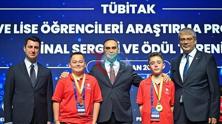 Bakan Kacır: Cesur, meraklı ve özgüveni yüksek bir nesil yetişiyor