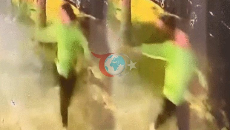 Kadıköy’de akılalmaz anlar Mekandan atıldı, silahla geri döndü
