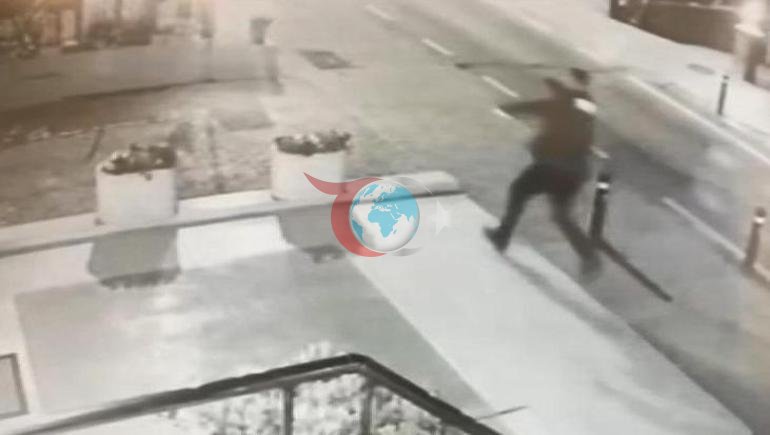 Kadıköy’de akılalmaz anlar Mekandan atıldı, silahla geri döndü
