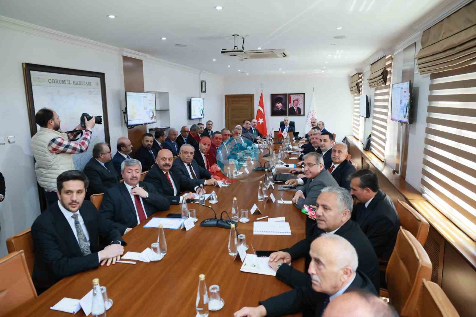 Bakan Uraloğlu, Çorum&rsquo;da ziyaretlerde bulundu