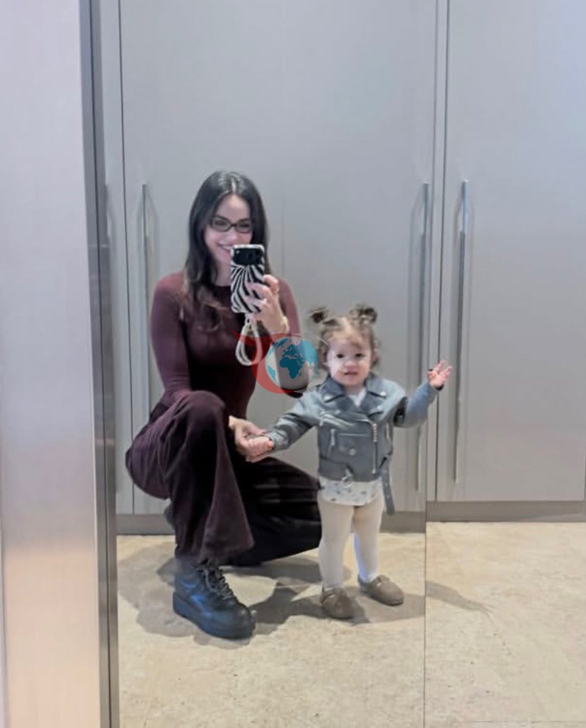 Demirel Ailesinin En Yeni Üyesi: Yasmin Bebeğin Instagram Kareleri Rekor Kırdı