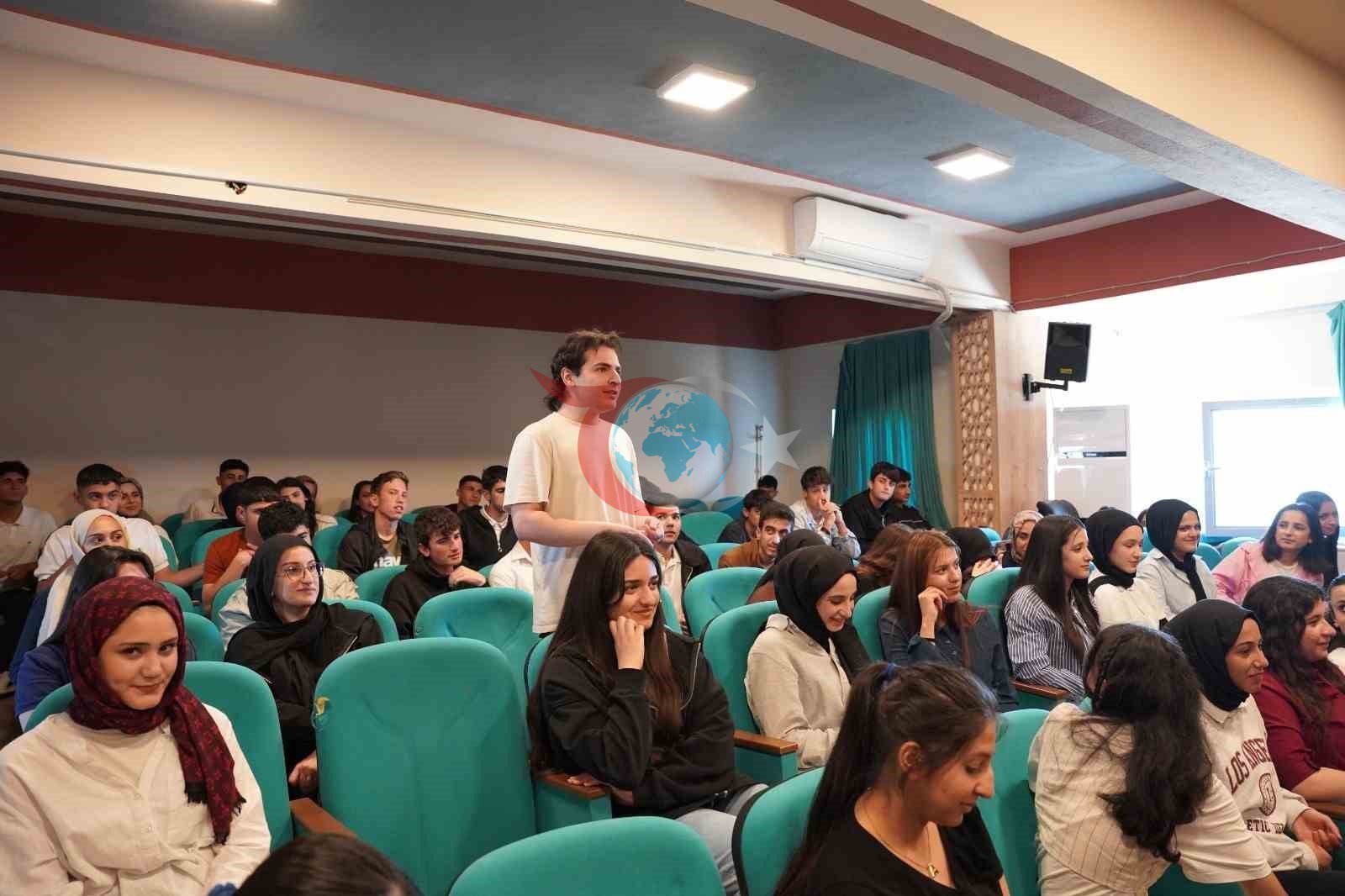 Kahta&rsquo;da öğrencilere rol model söyleşisi düzenlendi