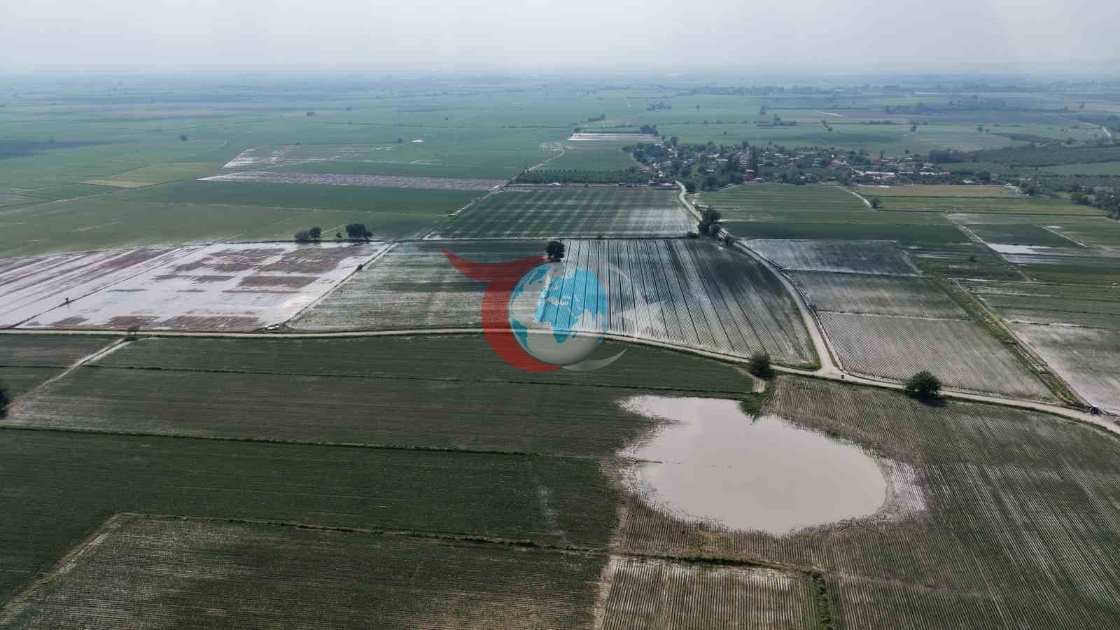 Adana'da Sağanak Yağış Tarım Arazilerini Sular Altında Bıraktı