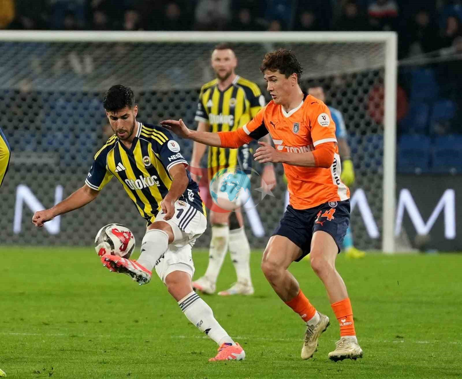 Fenerbahçe, Başakşehir'i Ağırlıyor