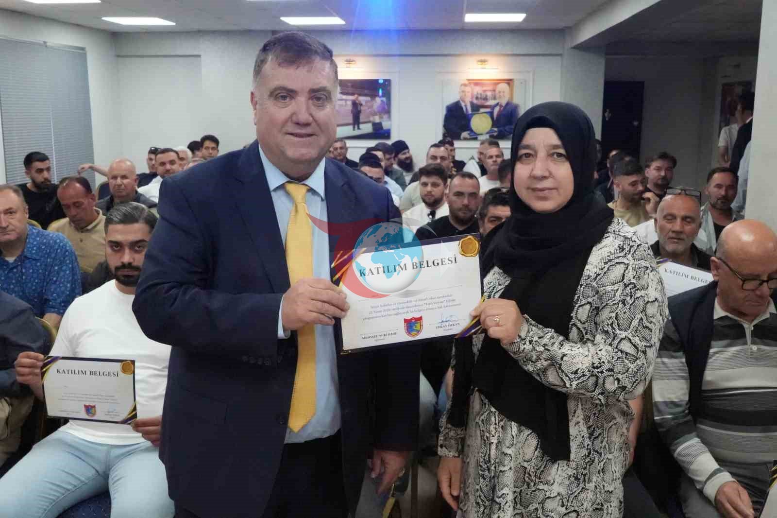 İzmir'de Taksicilere Müşteri Memnuniyeti Eğitimi
