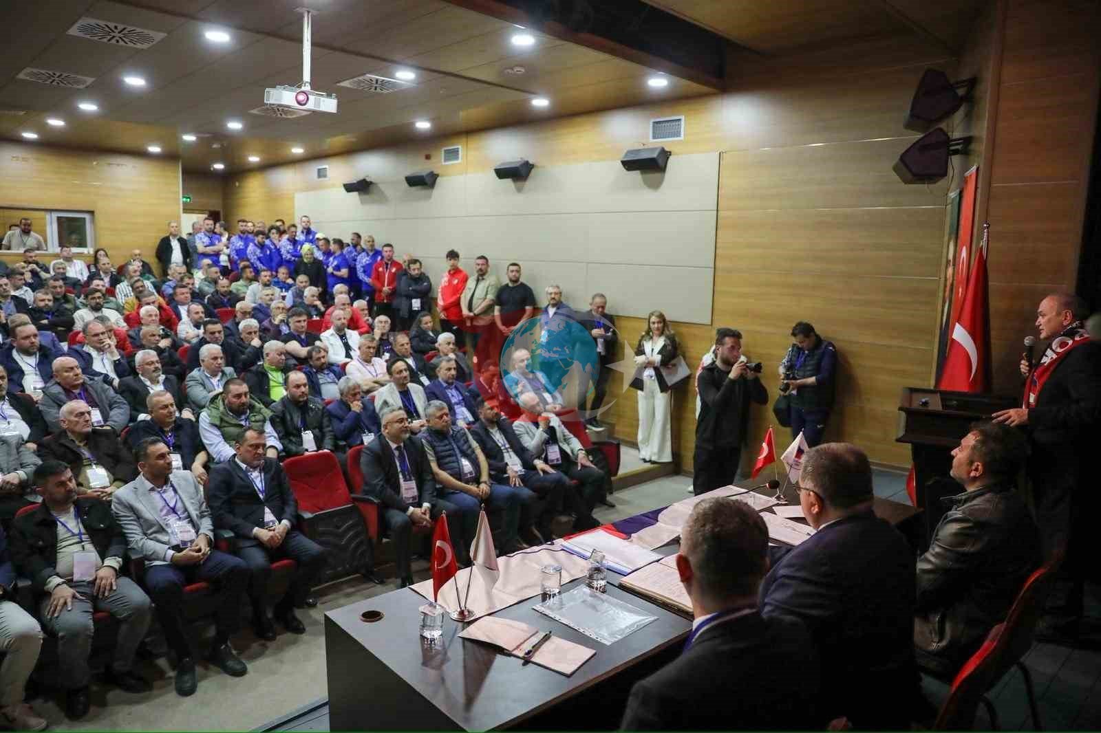 Düzcespor'un Olağanüstü Genel Kurulu Tamamlandı