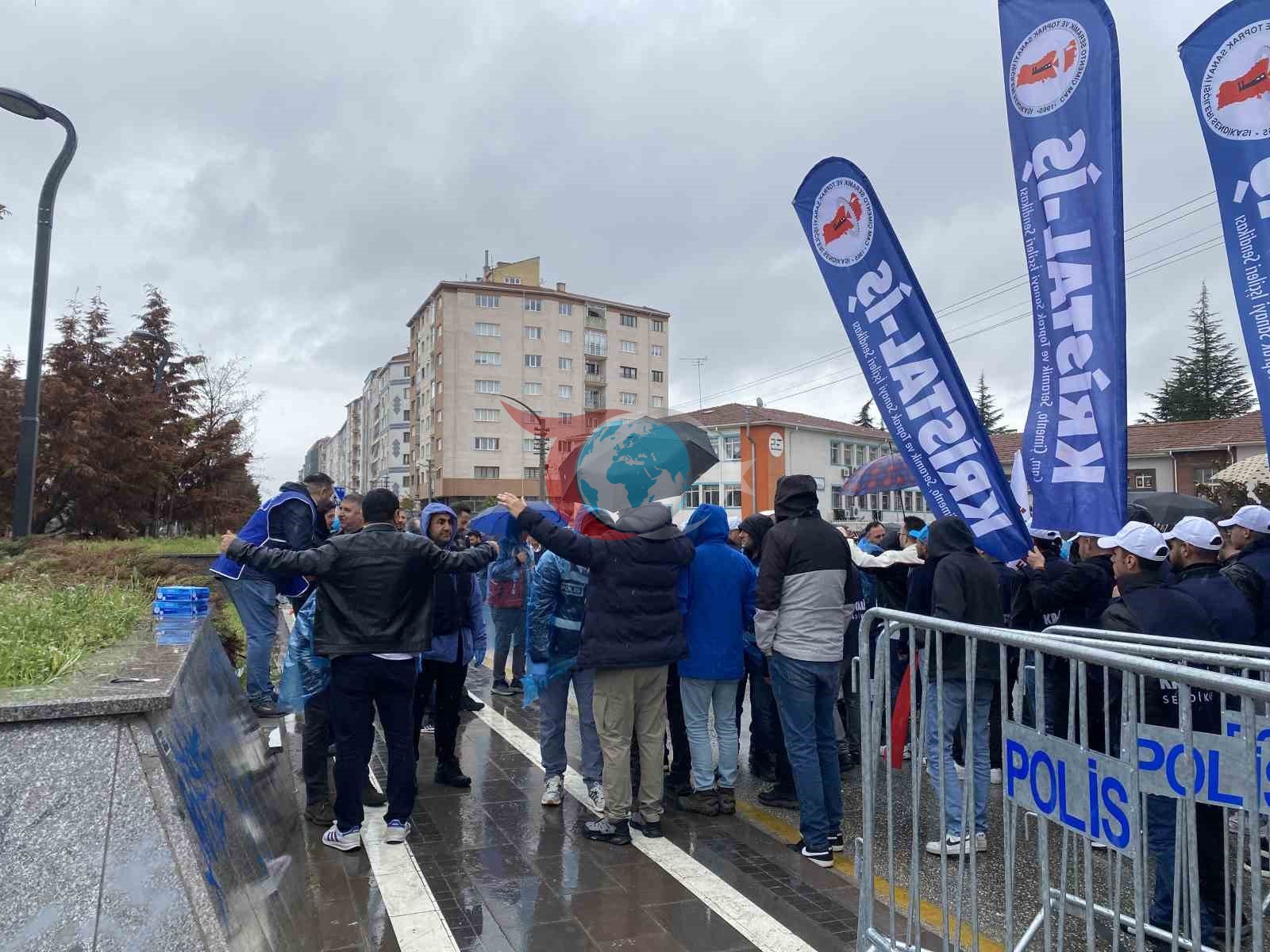Eskişehir'de 1 Mayıs Etkinlikleri Güvenlik Önlemleri Altında Gerçekleşiyor
