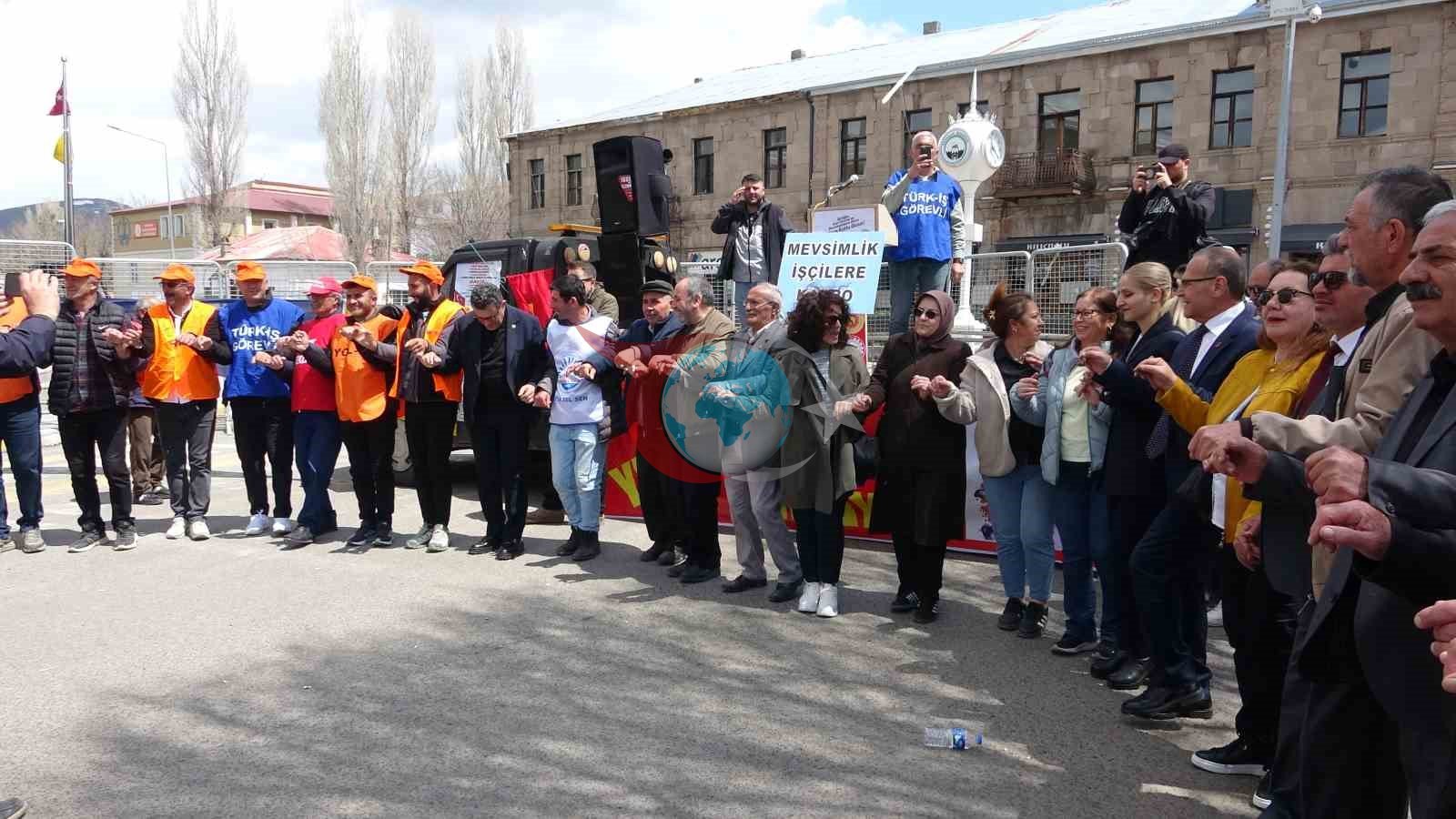 Ardahan’da 1 Mayıs Coşkusu Halaylarla Şenlendi