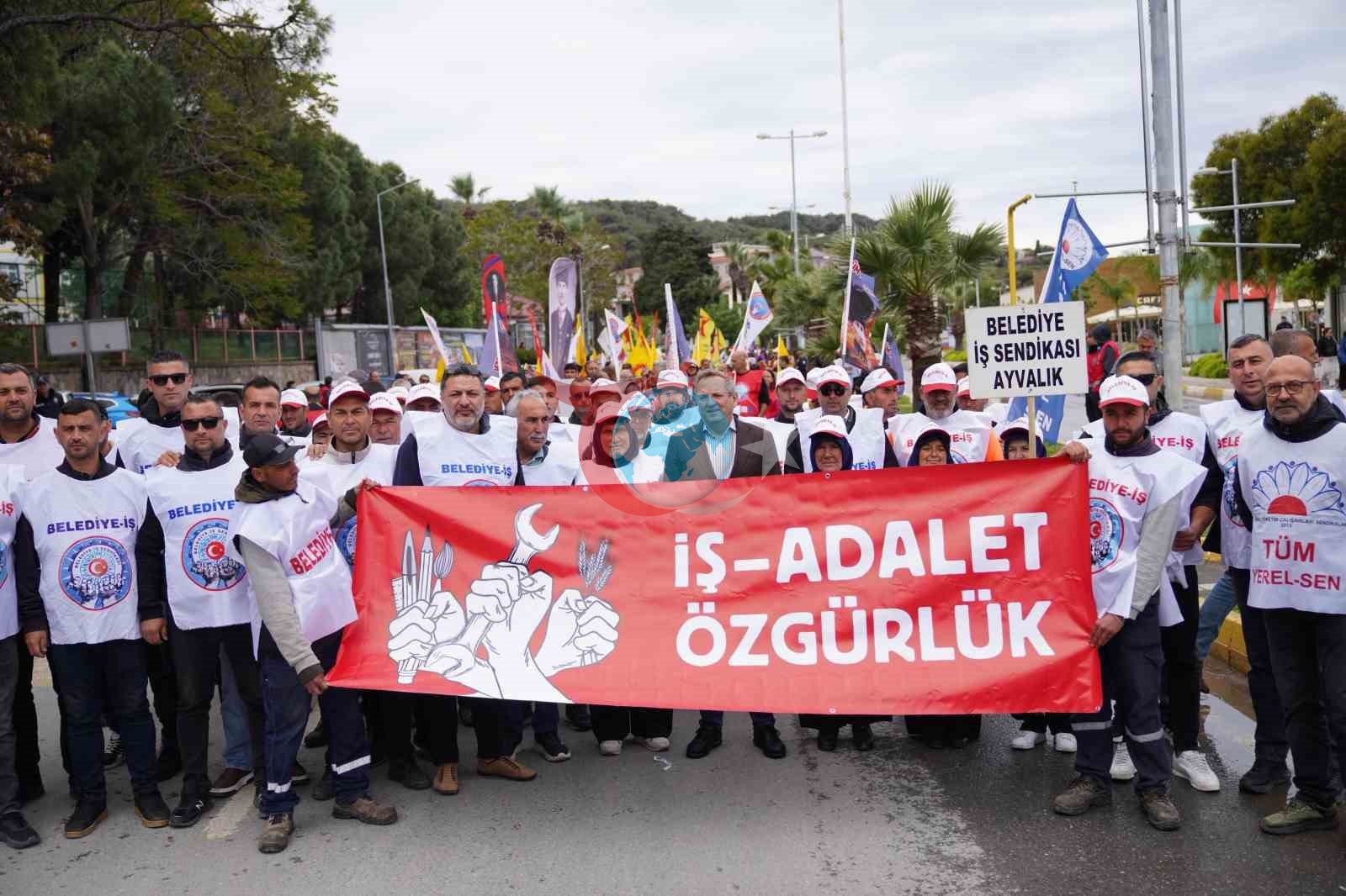 Ayvalık’ta 1 Mayıs Kutlamaları Coşkuyla Gerçekleşti