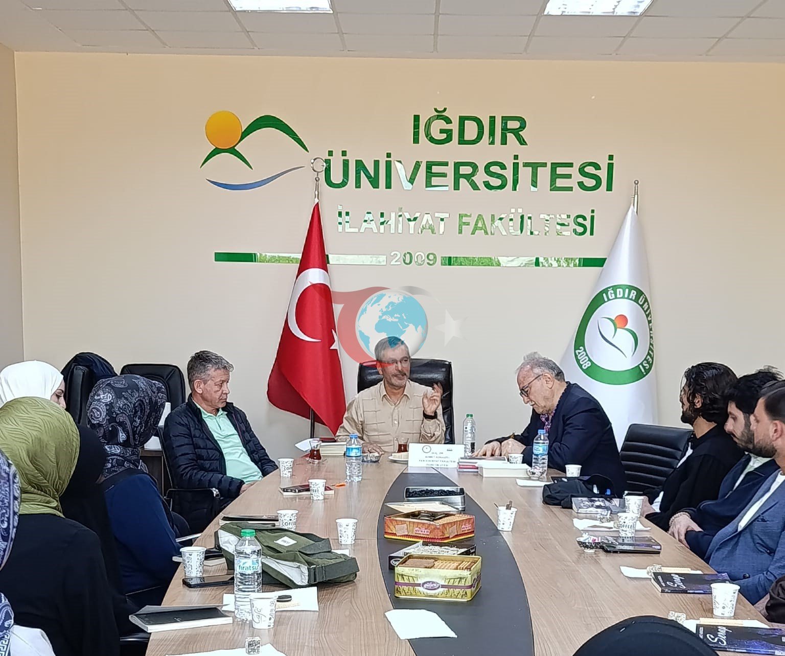 Iğdır Üniversitesi'nde Serap Kitabı Üzerine Söyleşi Düzenlendi