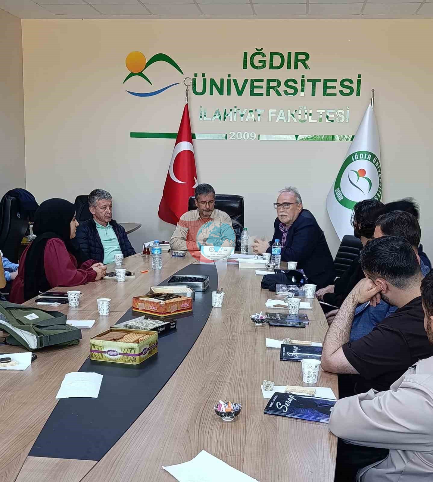 Iğdır Üniversitesi&rsquo;nce kitap kritiği ve söyleşi programı düzenlendi