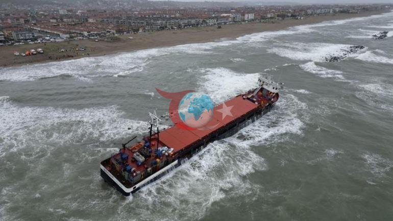Sakaryada karaya oturan gemide kurtarma operasyonu