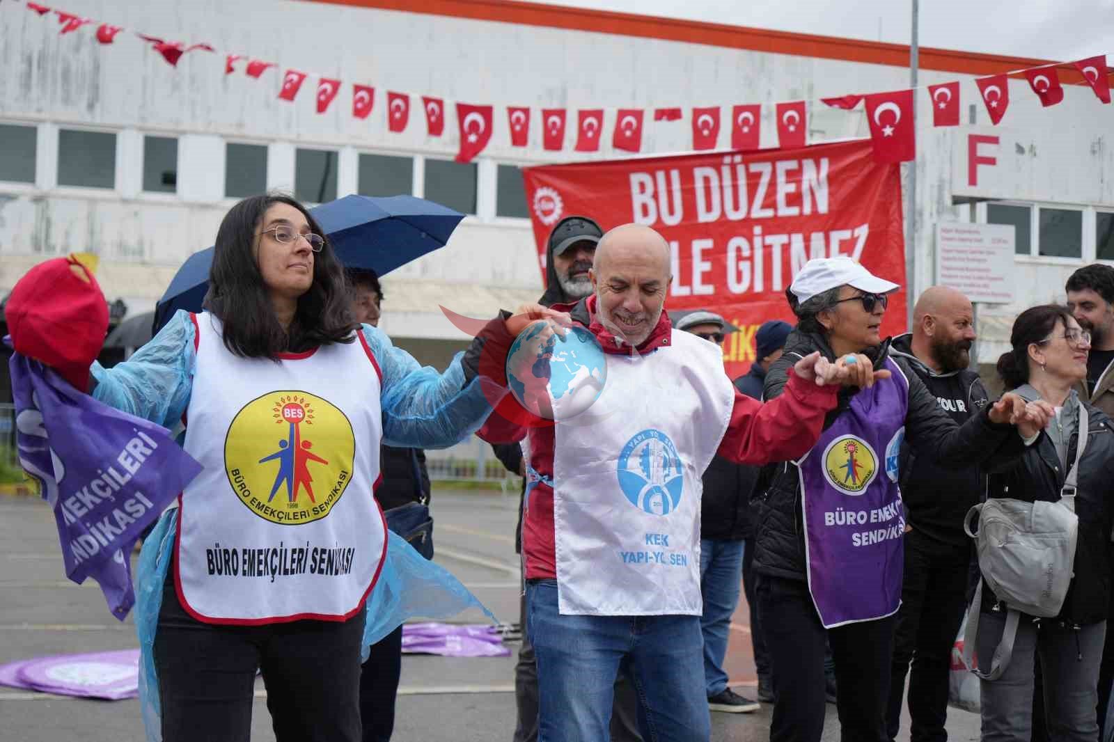 İşçi ve emeğin kenti Kocaeli&rsquo;de 1 Mayıs halaylarla kutlandı