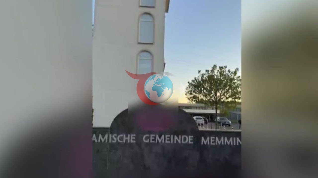 Almanya'da Camiye Saldırı: Duvar Tahribatı ve Domuz Başı Bırakıldı