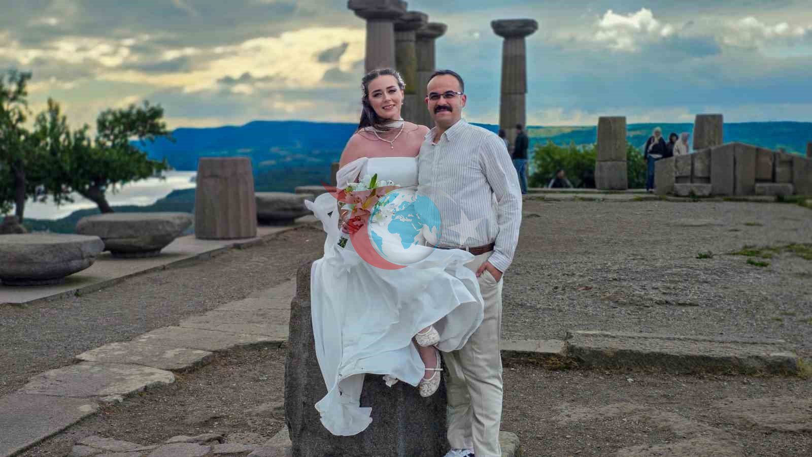 Çift, Düğün Fotoğrafları İçin Tarihi Assos'u Seçti