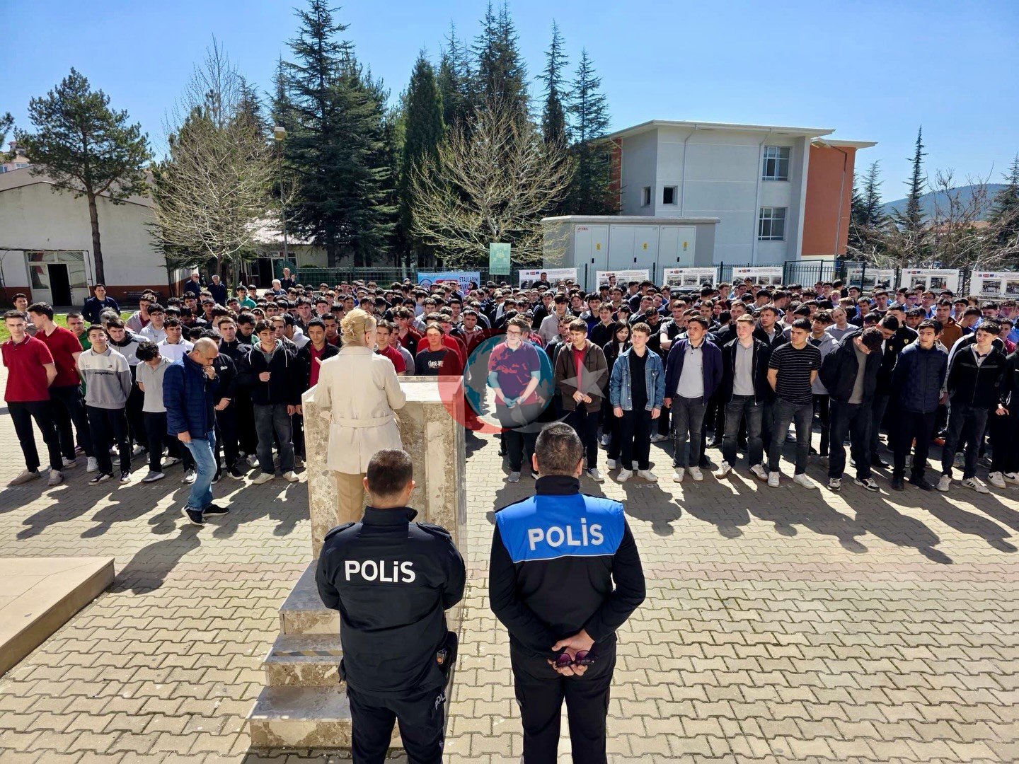 Bilecik'te Öğrenciler Sosyal Medya Güvenliği Konusunda Bilinçlendirildi