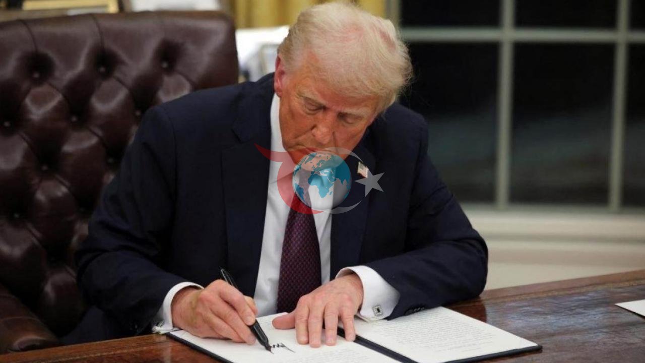 Trump'tan Küba'ya Yeni Yaptırımlar: İmzalar Atıldı