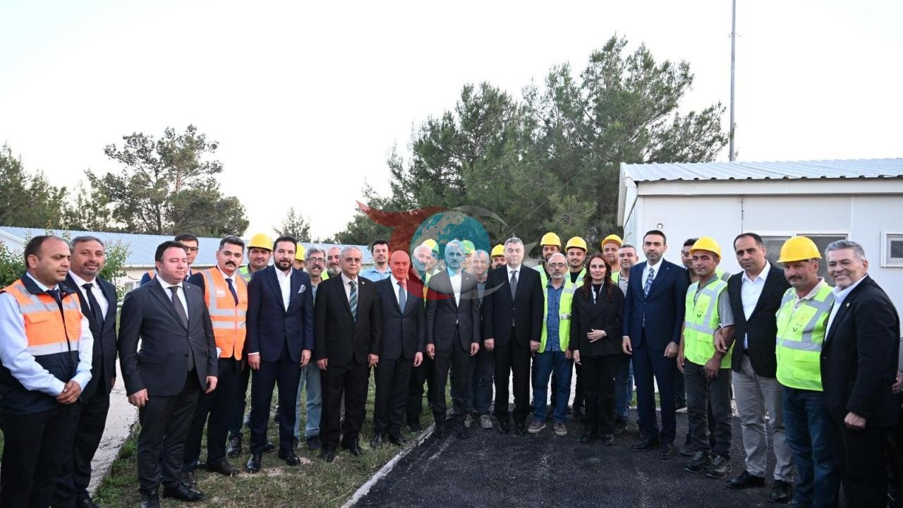 Bakan Uraloğlu: Yol Çalışmalarıyla 35 Dakika Kazanılacak, Milyarlık Tasarruf Sağlanacak
