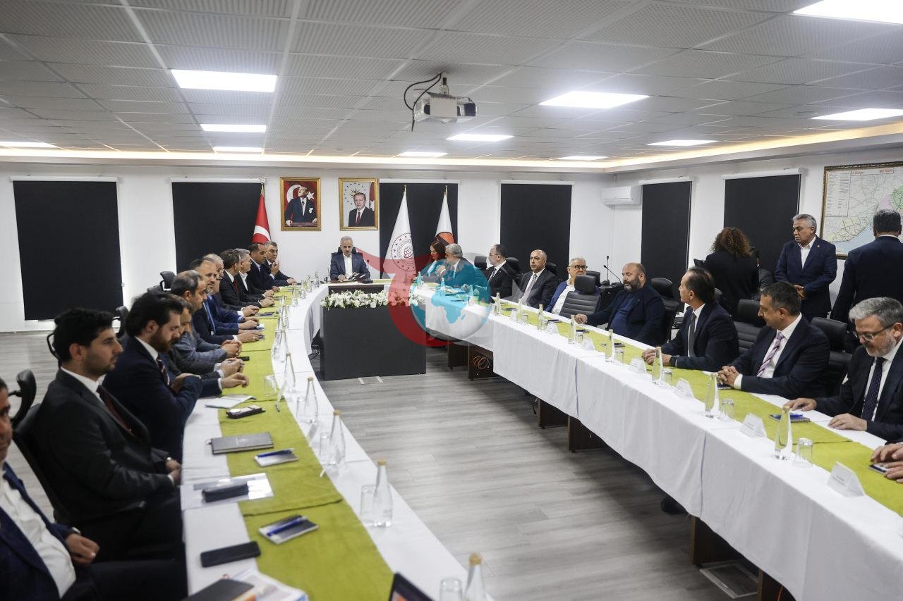 Bakan Uraloğlu müjdeyi verdi: 2,5 saatlik yol 18 dakikaya düşüyor