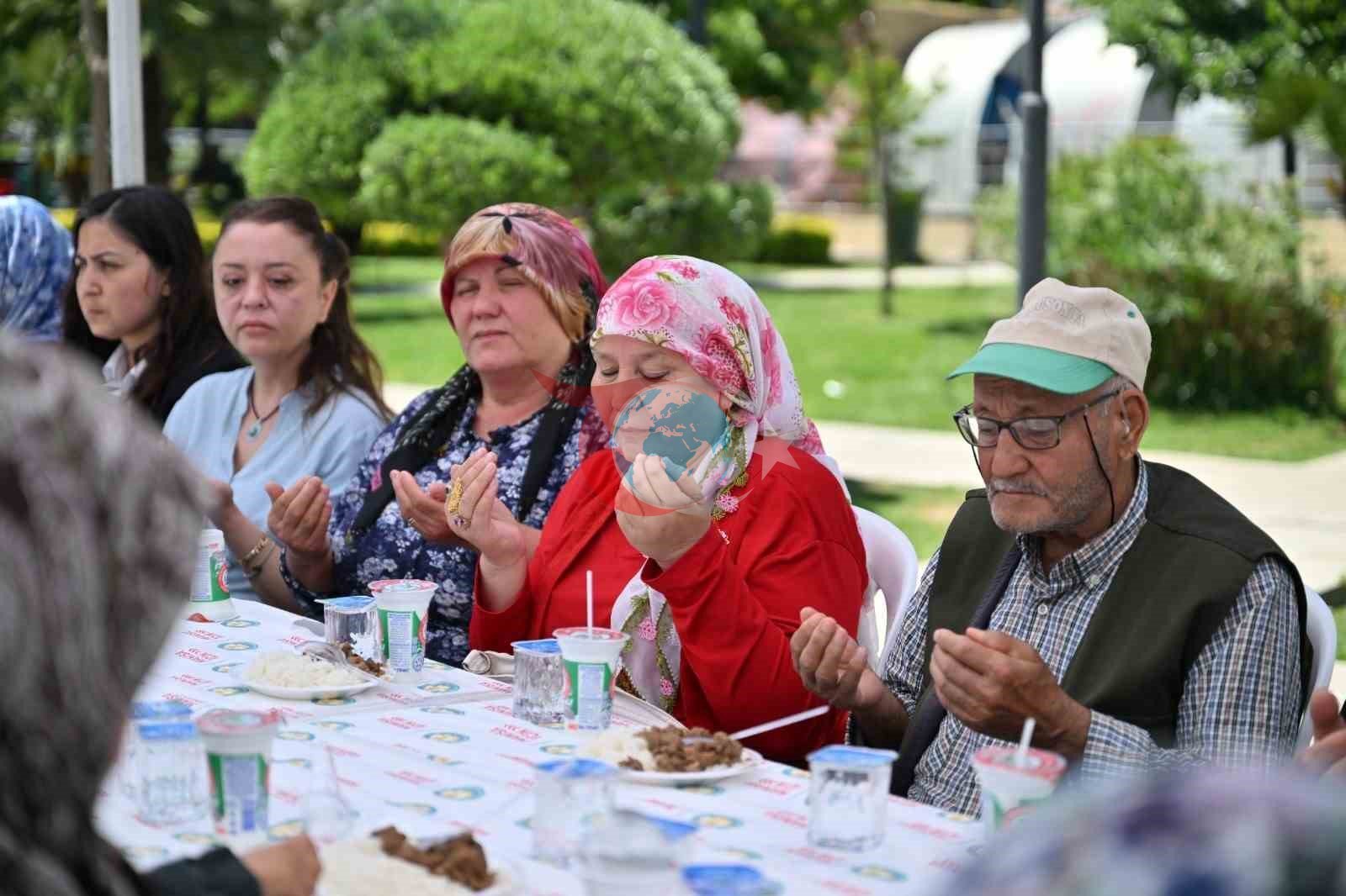 Dilek Mahallesi’nin kahraman şehitleri dualarla anıldı