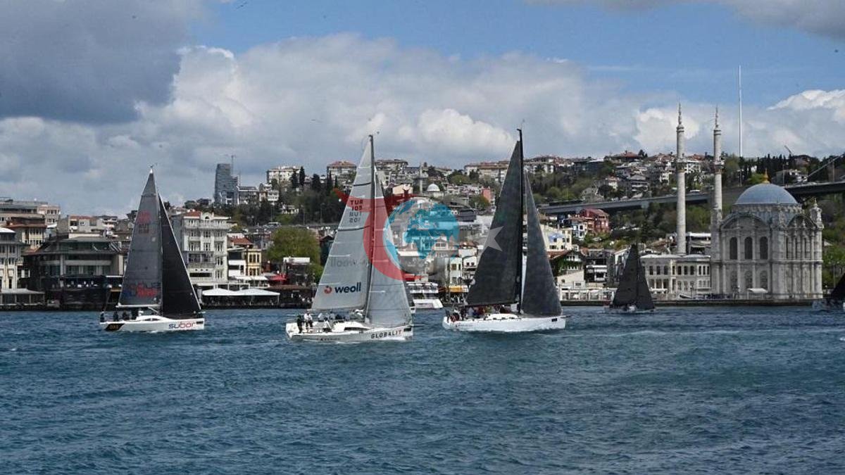 İstanbul Boğazı'nda 'Bahar Kupası' Heyecanı Yaşandı