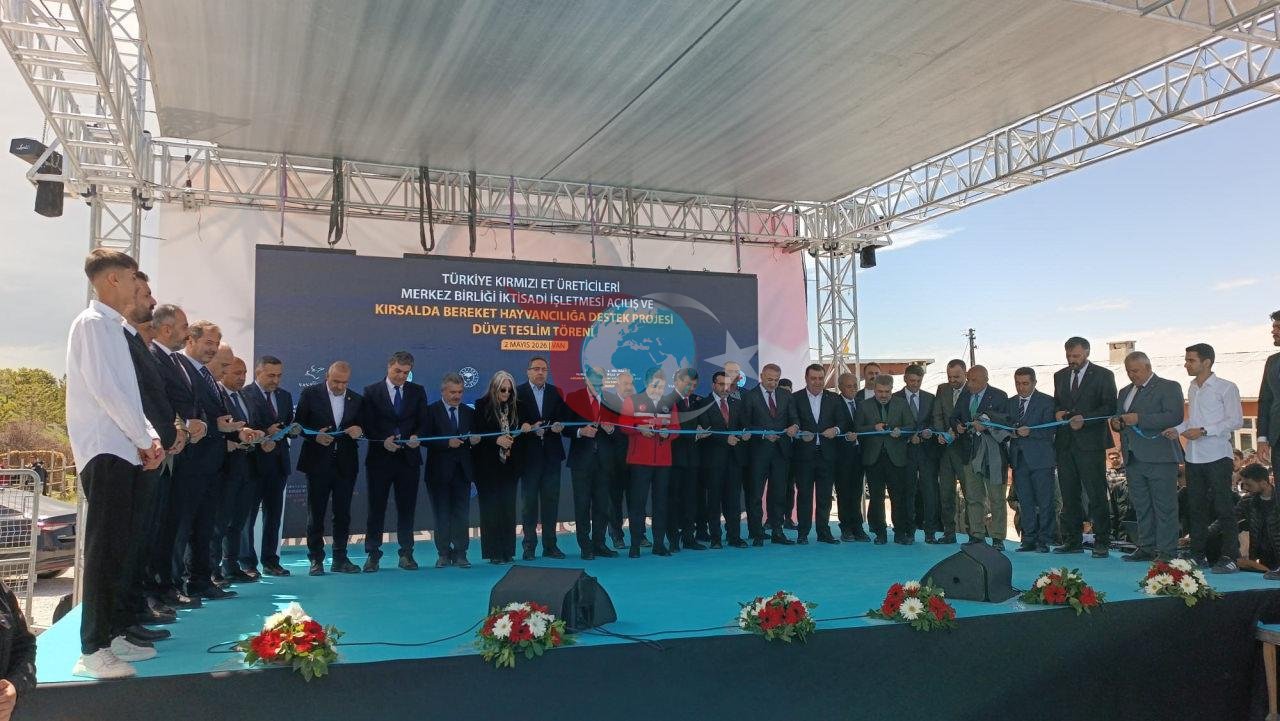 Bakan Yumaklı Van'da müjdeyi verdi: Hayvancılıkta dev destek projesi başlıyor