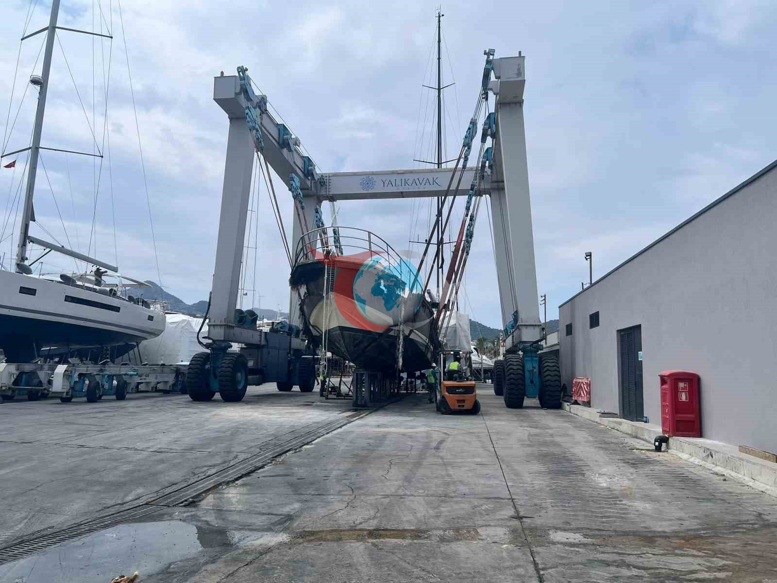 Bodrum'da Son Yat Enkazı da Denizden Çıkarıldı