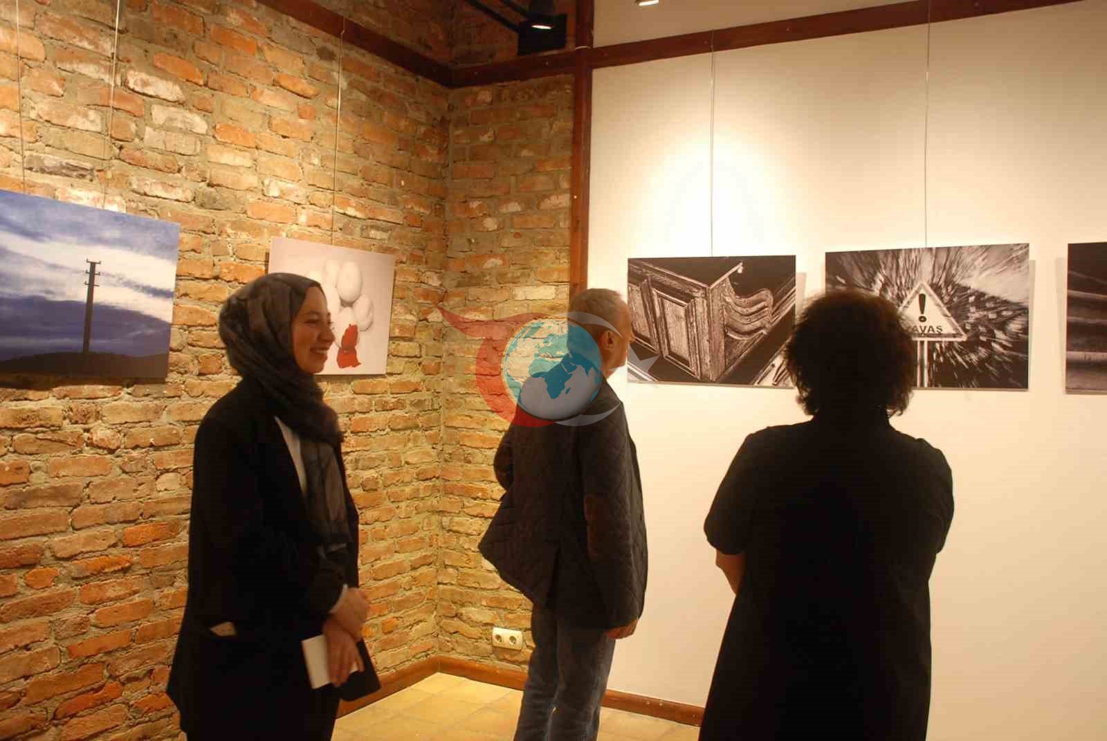 Eskişehir'de 'Beyin ve Sanatın Dansı' Fotoğraf Sergisi Ziyaretçileri Ağırlıyor
