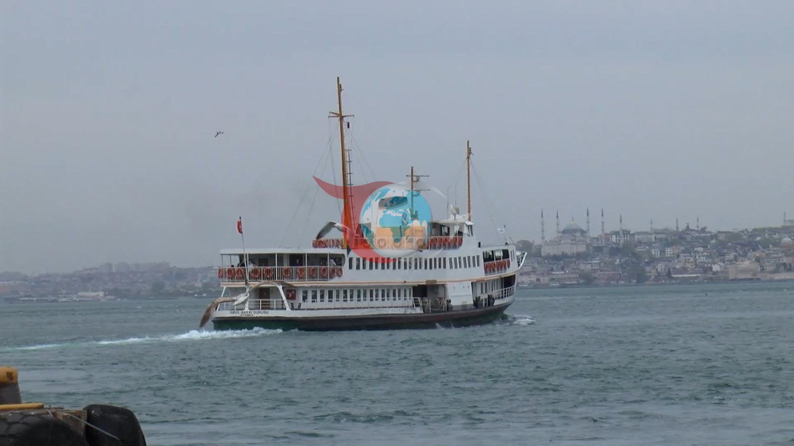 Kadıköy-Beşiktaş Vapurunda Şaşırtıcı Kayıp: Çantası Bulundu, Kendisi Yok