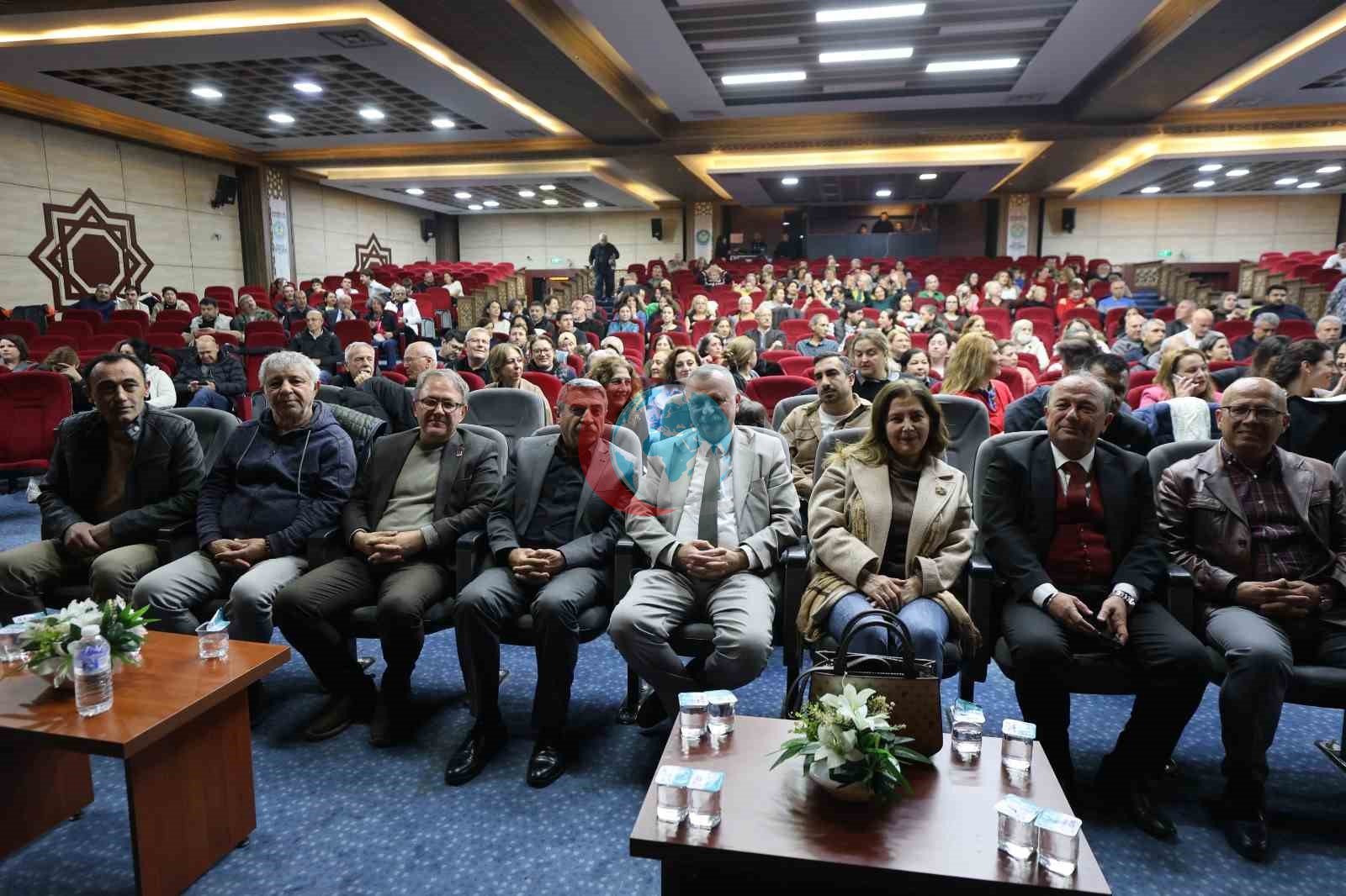 Anadolu türküleri Yunusemre&rsquo;de yakalandı