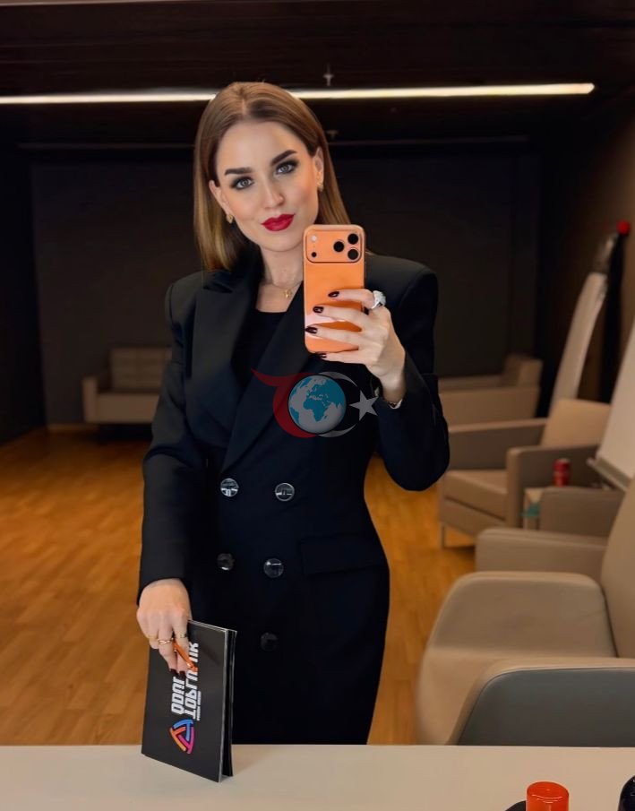 Ferhan Tülmen ve Alp Kırşan aynı sahnede buluştu - Resim : 2