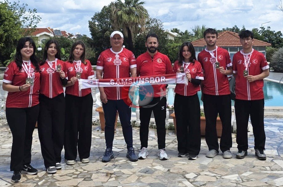 Samsunspor Çim Topu Takımı Uluslararası Başarıya İmza Attı