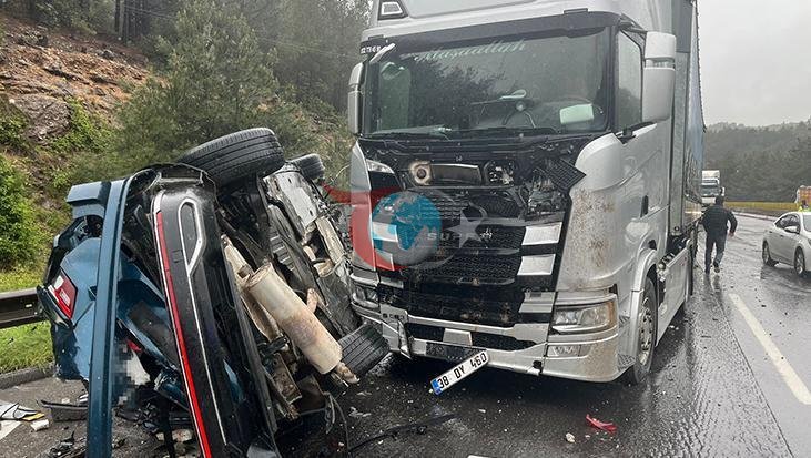 Pozantı-Tarsus Otoyolu'nda TIR Dehşeti: 1 Ölü, 5 Yaralı