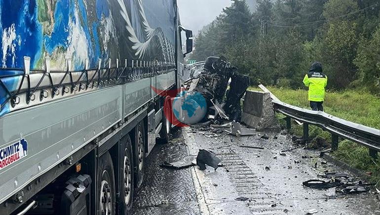 TIR karşı şeride uçtu, ortalık savaş alanına döndü 1 ölü, 5 yaralı
