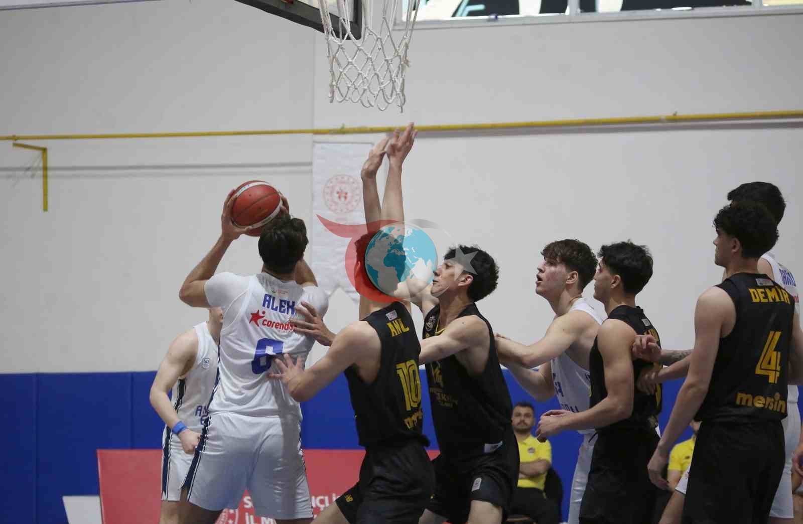 U18 Basketbol Türkiye Şampiyonası'nda İlk Gün Heyecanı