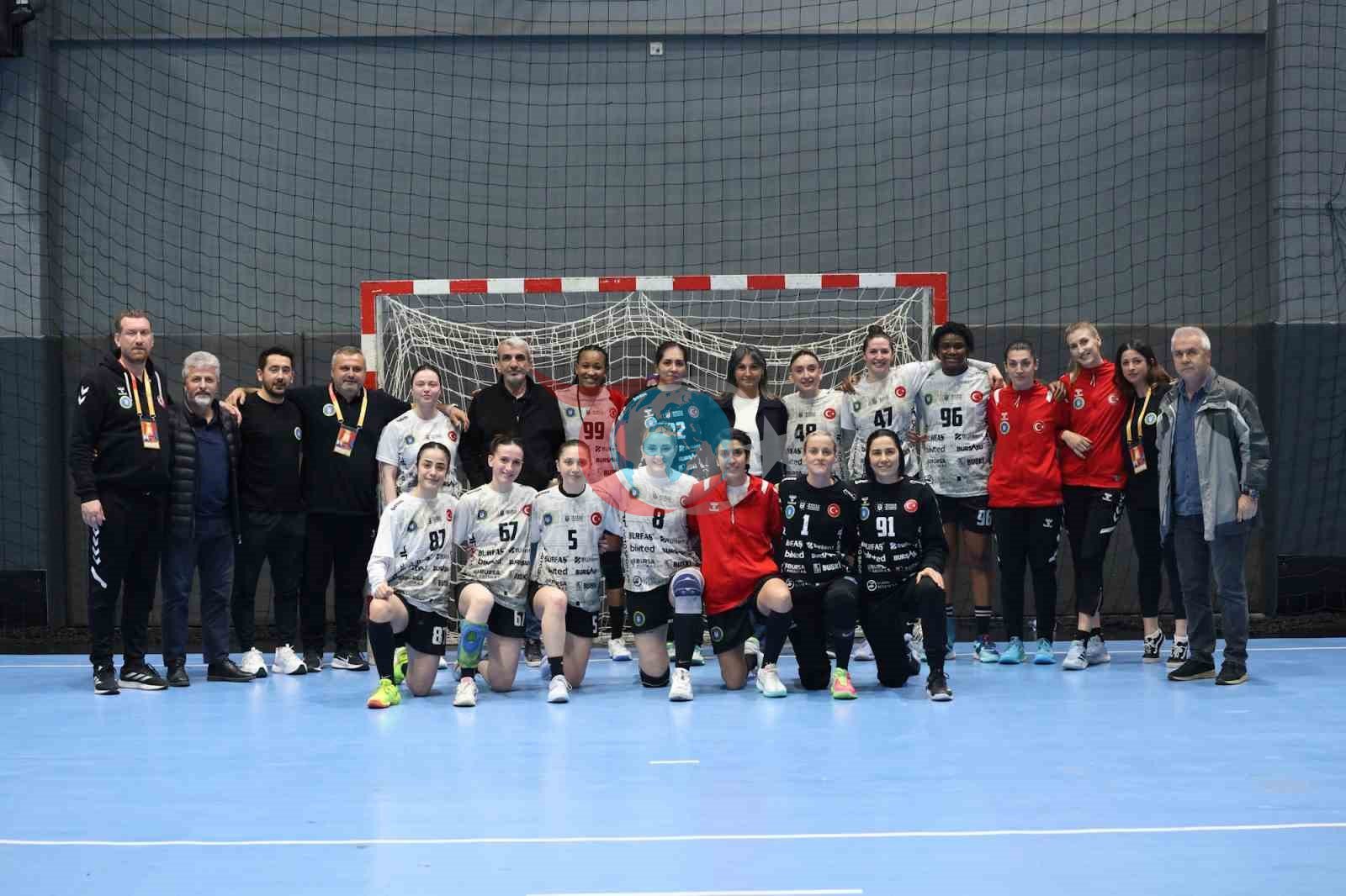 Bursa'nın Hentbol Başarısı: Büyükşehir Belediyespor Zirvede