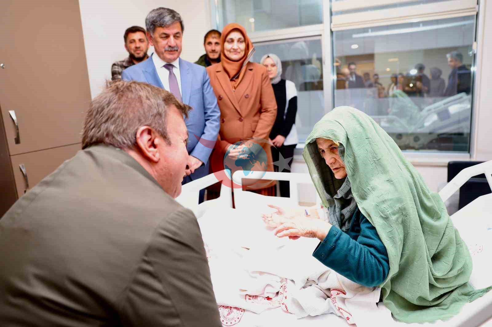 Vali Aydoğdu'dan Aksun Ailesine Destek Ziyareti