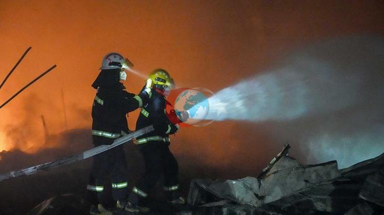 Çinde havai fişek fabrikası patladı Çok sayıda ölü ve yaralı var, dehşet anları kamerada