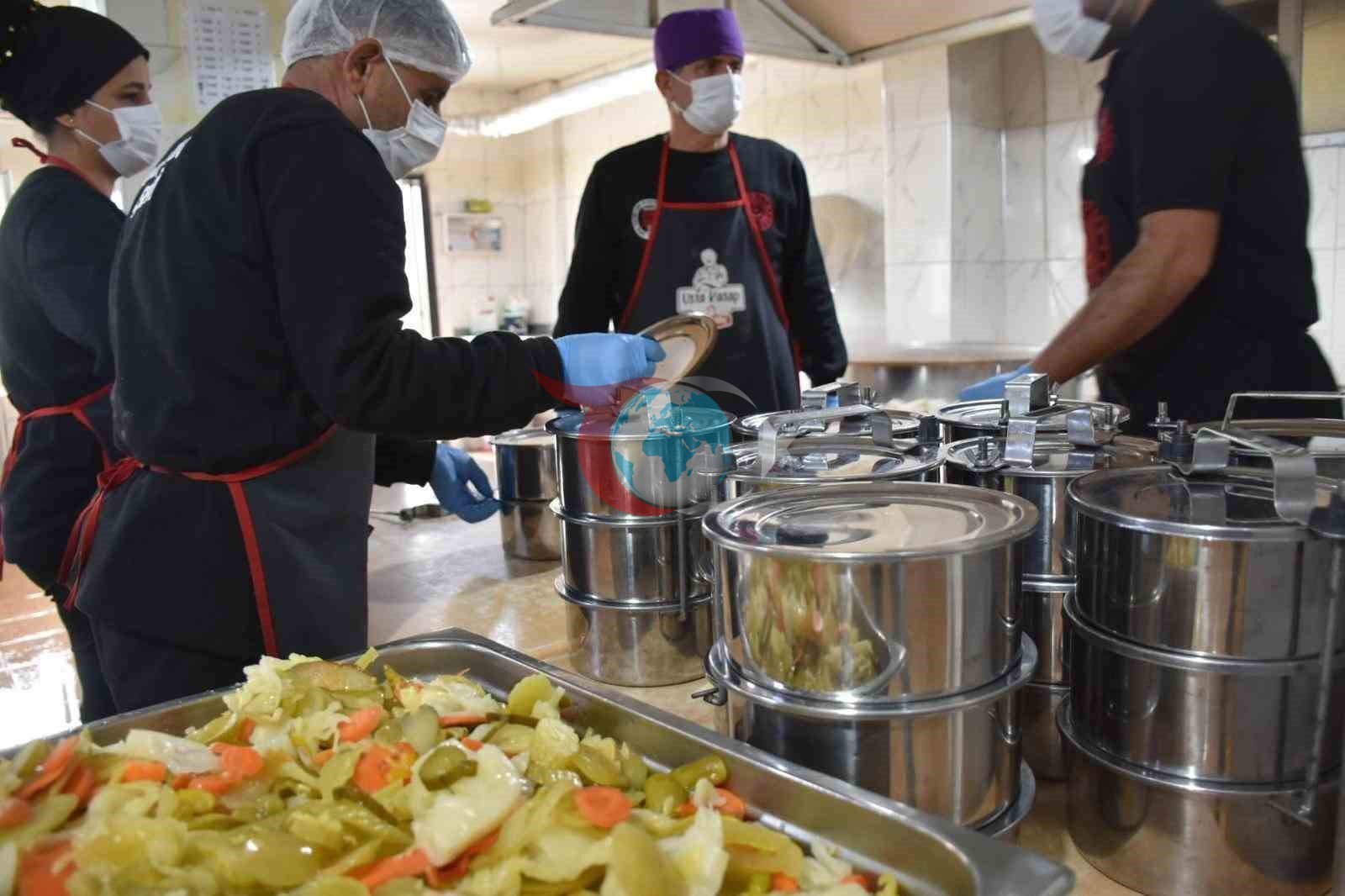 Sason'da Her Gün 523 Aileye Yemek Yardımı