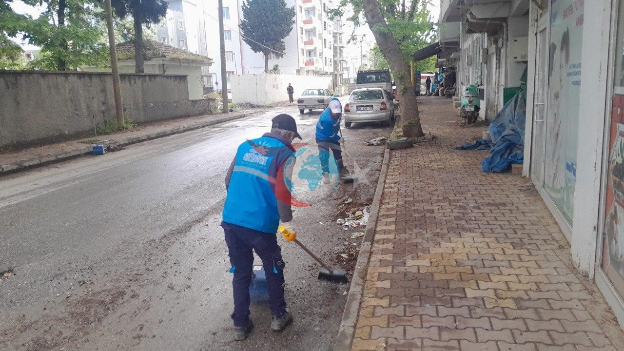 Yağış sonrası temizlik çalışmaları başladı