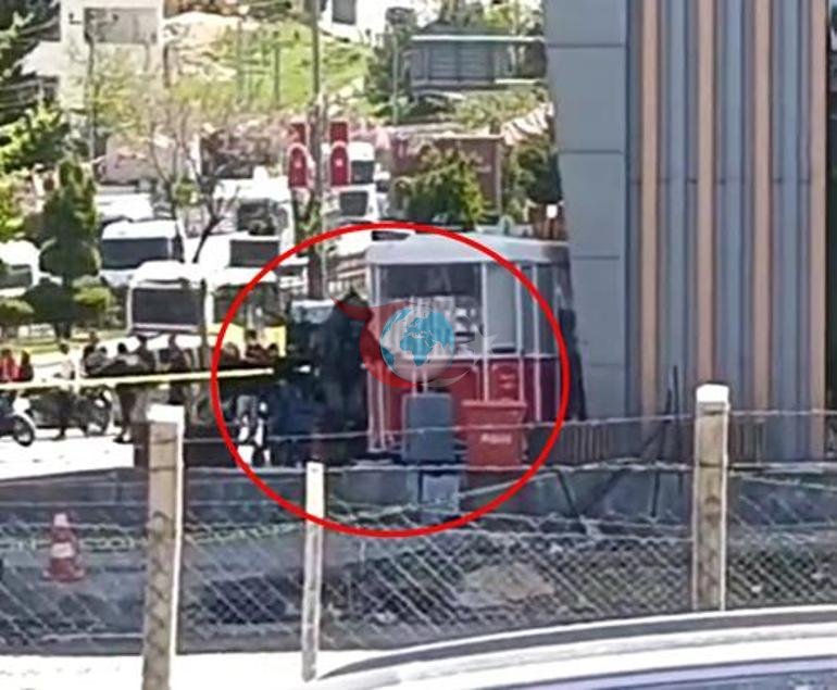 AVM önünde panik 2 valiz fünye ile patlatıldı