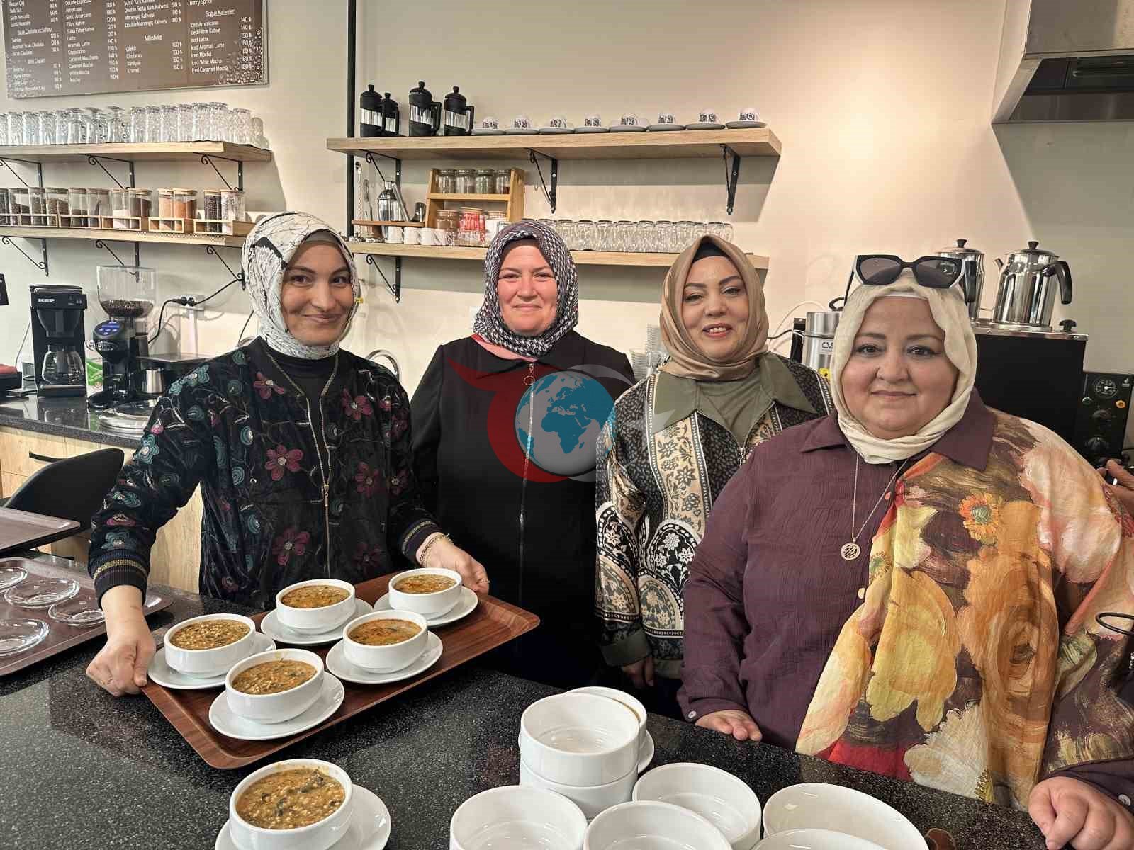 Türkiye'nin İlk Ekolojik Marketinde Siyezle Hazırlanan Ekşili Pilav Sunumu