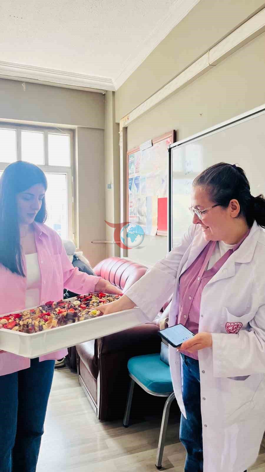 Ağrı’da gastronomi kulübünden öğretmenlere moral desteği