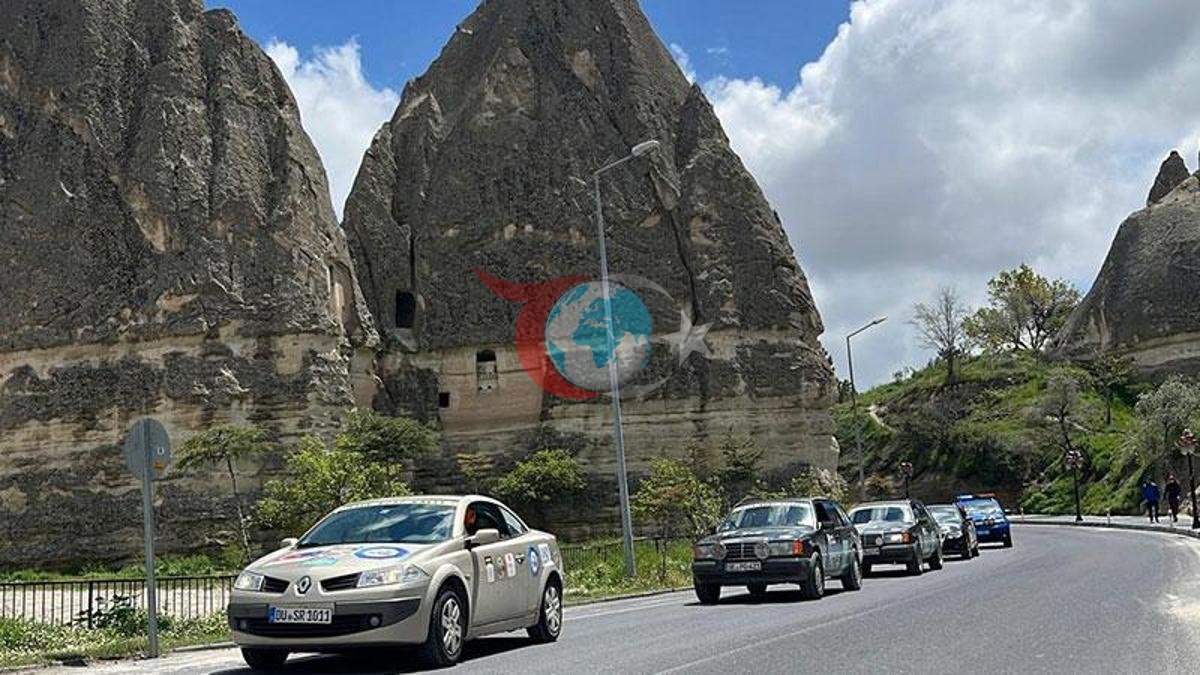 Doğu-Batı Rallisi Kapadokya'da Yolculuğuna Devam Ediyor