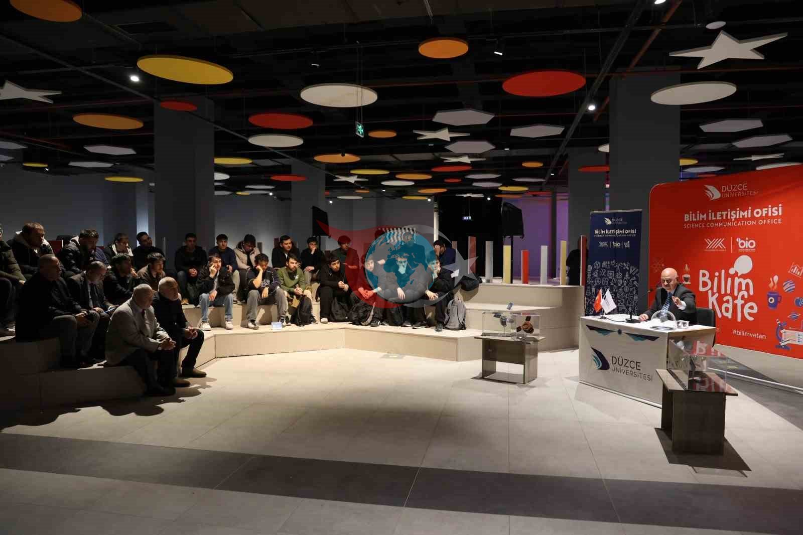 Rektör Sözbir, Bilim Kafe'de Türkiye'nin Uydu Vizyonunu Anlattı