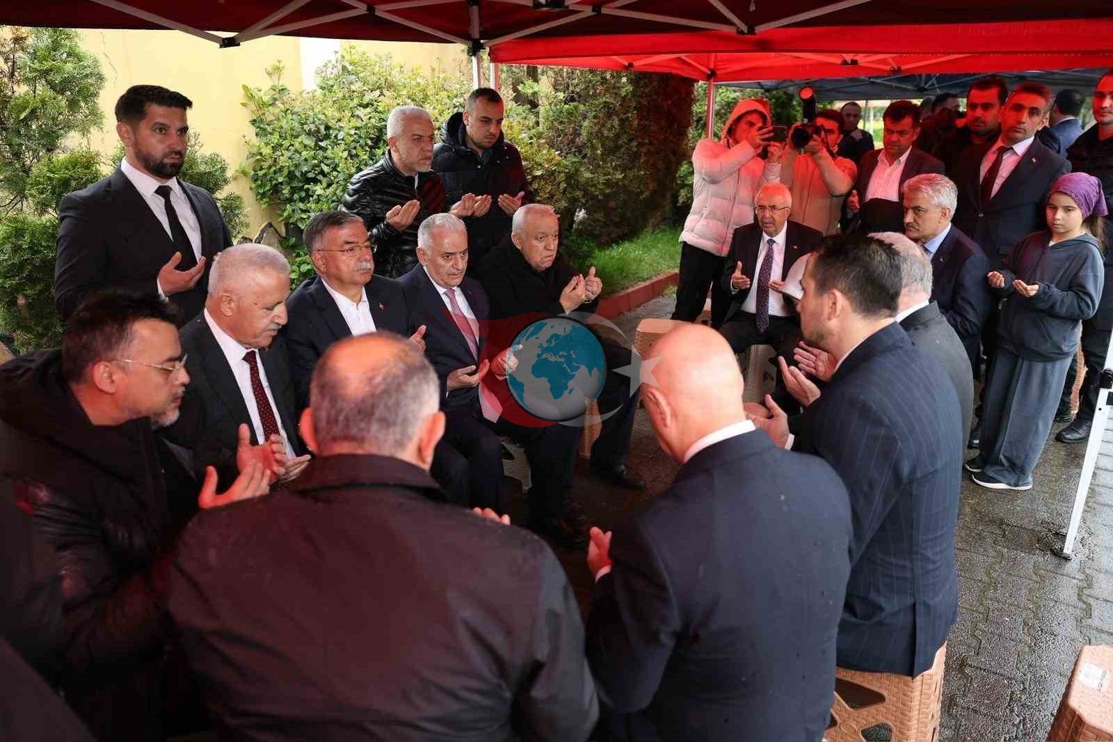 Binali Yıldırım Durmazoğlu ailesine taziyede bulundu