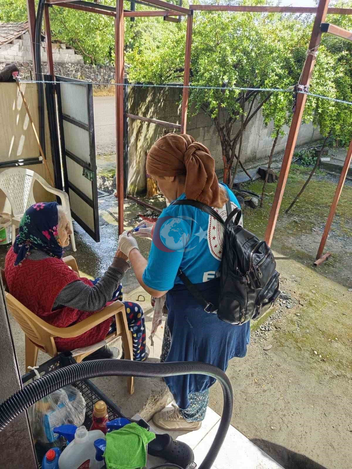 Erzin'de Yaşlılara Destek: Evde Temizlik ve Bakım Projesi